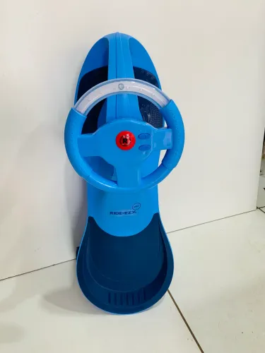 VENDE-SE SKATE VOLANTE MÚSICAL COM LED