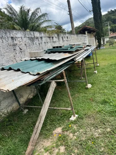 Lote de Telhas galvanizadas . 6 mts /5mts total de 30 telhas .