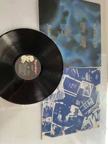 vendo 2 lp's 1 do depeche mode e 1 the bolshoi