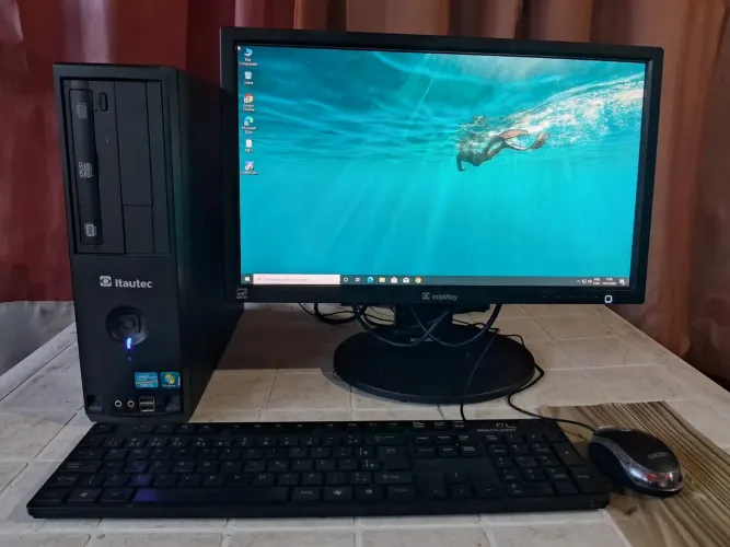 Computador INTEL I5 c/ Monitor que Gira