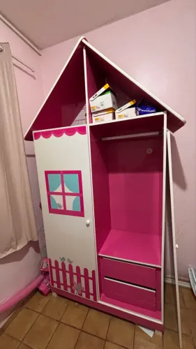 Guarda roupa infantil