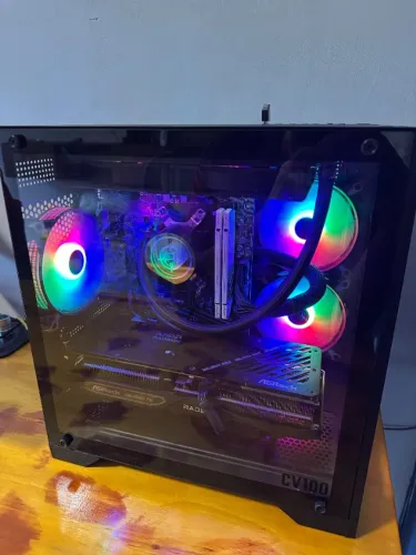 PC GAMER RYZEN 5 5600 + RX 7600 8GB + 16GB RAM + SSD 1TB