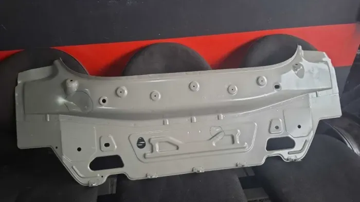 Painel traseiro fiat cronos 2018 2024 original