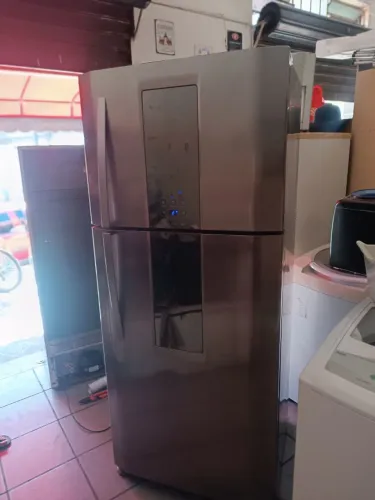 Geladeira Electroluxs infiniti 553 litros perfeito estado funcionando perfeitamente