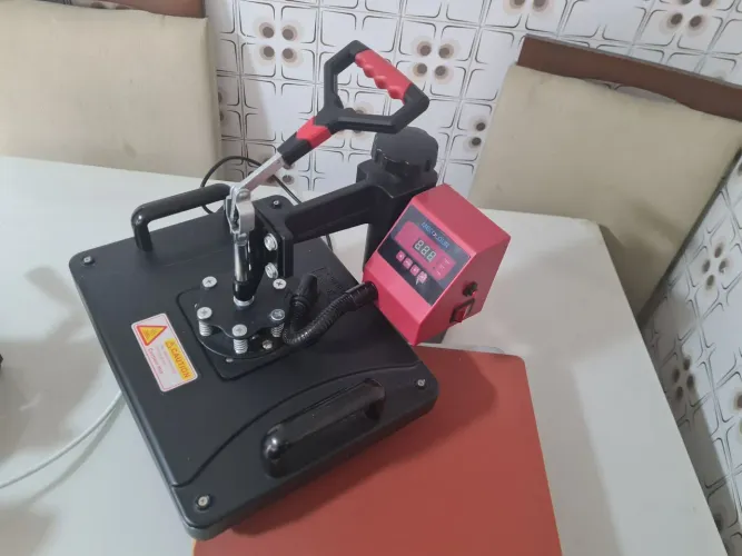 Prensa Térmica Mecolour 8 em 1 + mini prensa térmica, 110 Volts.*EXCELENTE ESTADO*