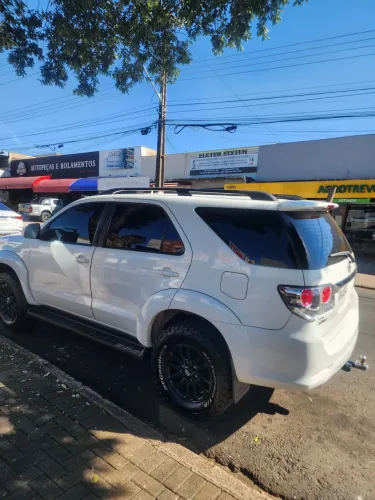 Toyota Hilux SW4 SRV D4-d 4X4 3.0 TDI Dies. AUT 2012