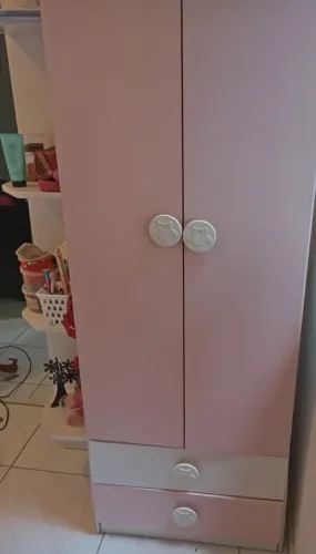Guarda-roupa infantil 