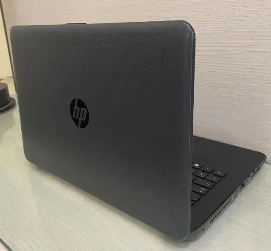 Vendo Notebook HP Pavilion i3