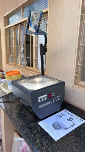 Retroprojetor TES 9825