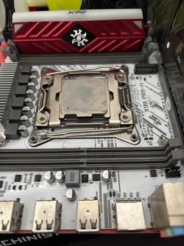 Kit placa mãe e processador - Leia a descrição!
