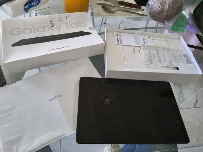 Telefone/tablet Samsung A9+ 2025 10.4"