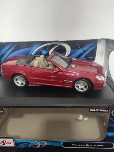 Miniatura Mercedes Bens SL550 escala 1/18, Maisto