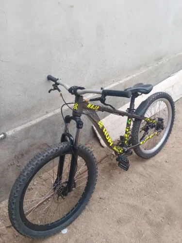 BIKE HUPI NAJA V9 2025 VENDE-SE
