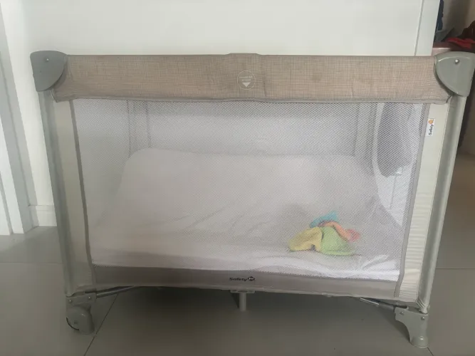Berço portátil bege