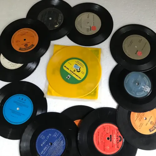 Lote Decoração 12 discos compacto vinil 1 colorido ou porta copo festa