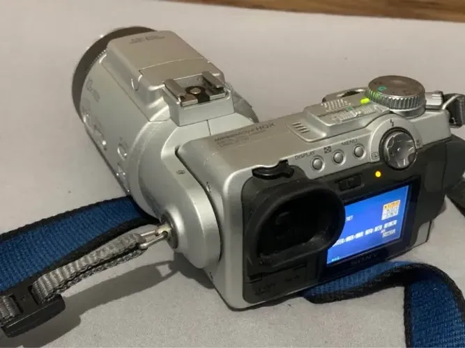 Sony F-717 Profissional Funcionando. No estado