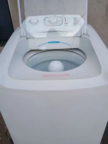 Vendo máquina Eletrolux 10kg