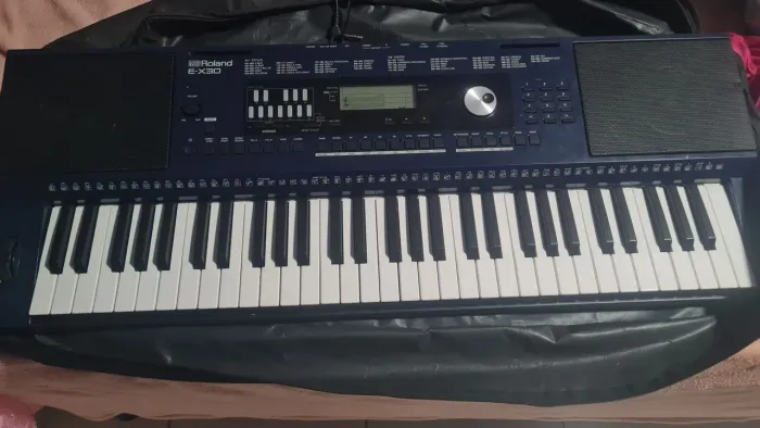 Teclado Roland ex30