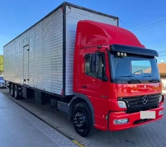 Mb Atego 2425 6x2 Ano 2010