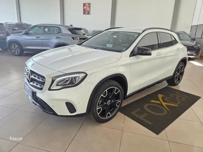 Mercedes-Benz GLA-200 GLA 200 Night 1.6. TB 16V Flex Aut. 2019