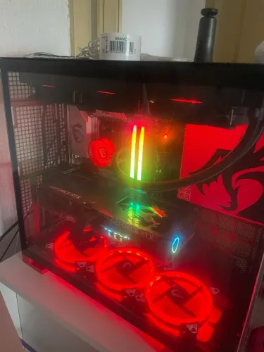 Pc gamer 5070TI 9800X3D
