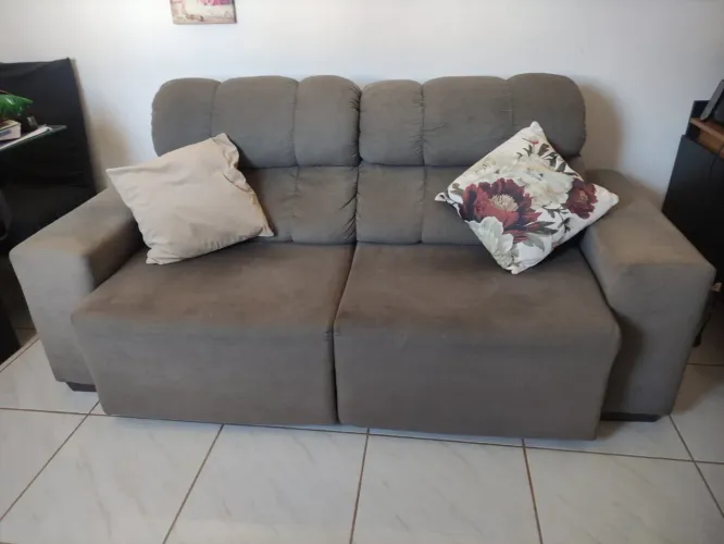 Sofá Retrátil e reclinável 2m - 3 Lugares 