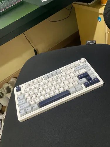 Teclado Aula F75 Mecânico
