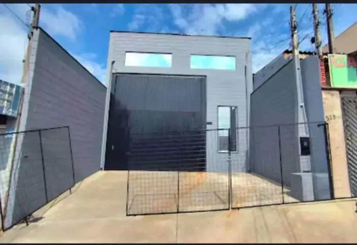 Galpão Comercial com 270m no Piazza Di Roma na Zona Oeste, Sorocaba/SP.
