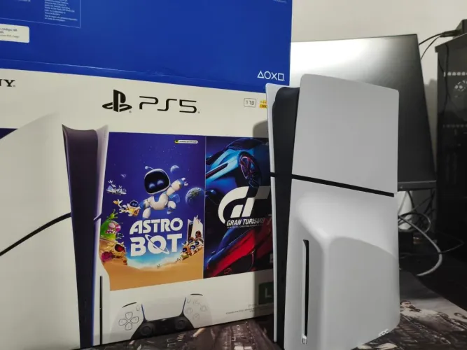 PS5 SLIM COM LEITOR VENDO/TROCO