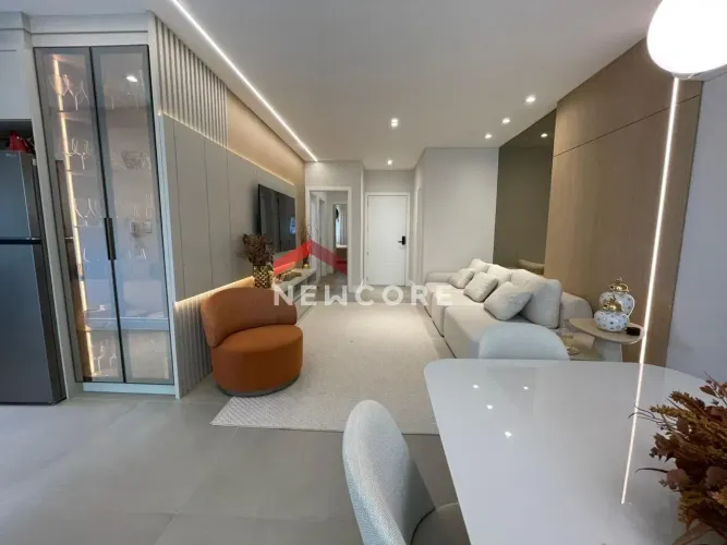 Apartamento em Rua 232 - Meia Praia - Itapema/SC