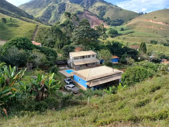 Sítio com 5 quartos à venda em Santa isabel do rio preto - RJ