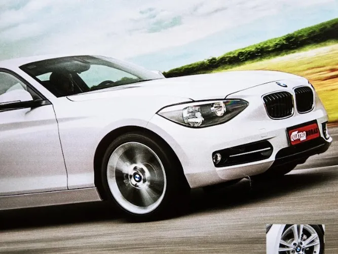 Revista Quatro Rodas - BMW 118i 2013