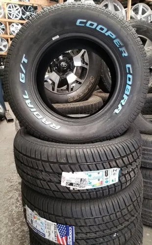 Pneus Cooper Cobra 
