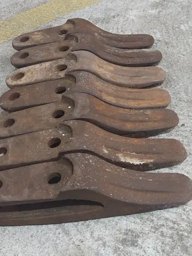 Vendo 7un Dentes para Bobcat