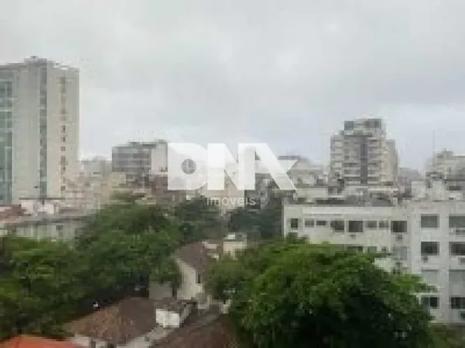 Apartamento - / Residencial / Leblon