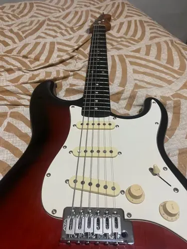 Guitarra Michael Stratocaster (das Antiga)
