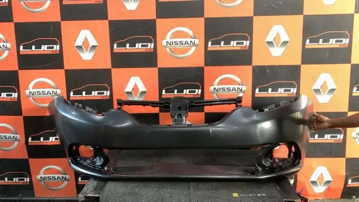Parachoque Renault Sandero Logan 2015 a 2018