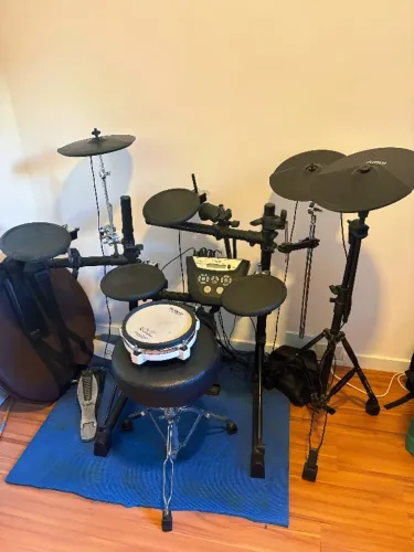 Bateria Eletrônica Roland Td-6v (Usado)