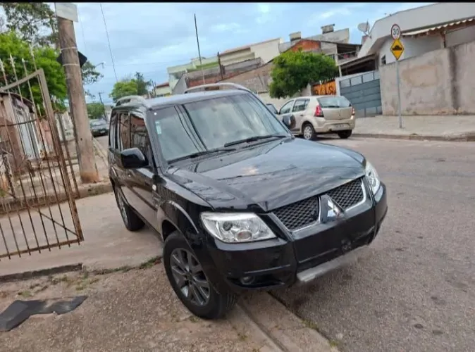 Mitsubishi Pajero TR4 2.0 Flex 16V 4X2 Mec. 2015