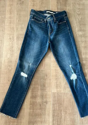 Calça Jeans LEVI?S Feminina tamanho 28 