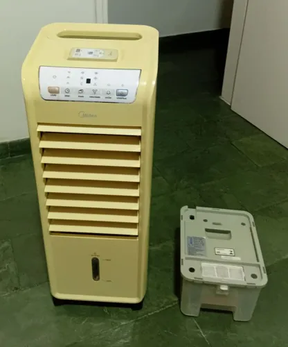 Climatizador e umidificador Midea usado