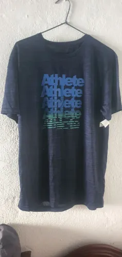 Camiseta Esportiva Athlete - Ideal para Treinos
