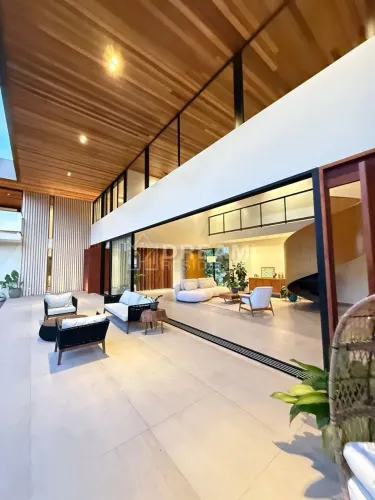 Condominio de Alto Padrão com 7 quartos e 564 metros quadrados