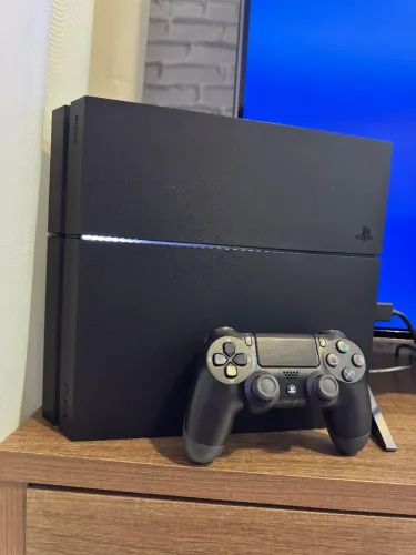 PlayStation 4 - Console Seminovos em Perfeito Estado