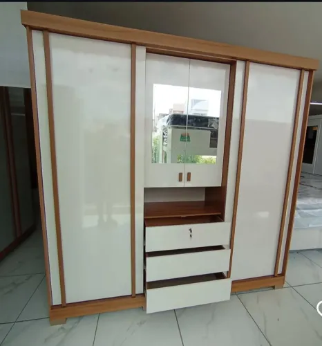 Roupeiro natal