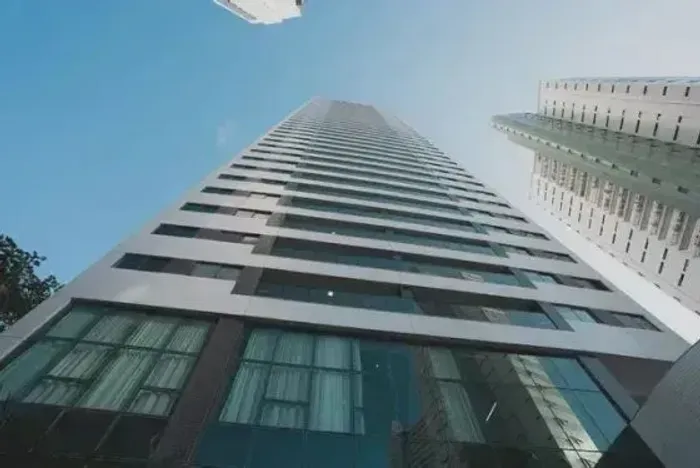 Lindo apartamento com 4 quartos 123m² na rua Real da Torre - Edf. Zélia Macedo.