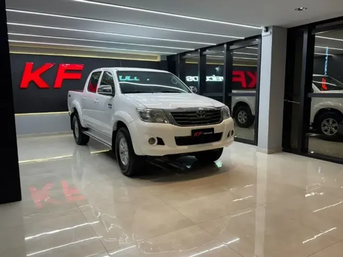 Toyota Hilux CD SRV 4X4 2.7 Flex 16V Aut. 2013