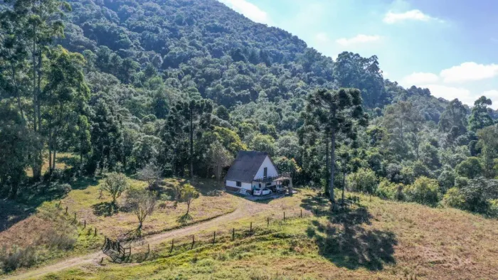 Chácara no vale da serra de São Luiz do Purunã