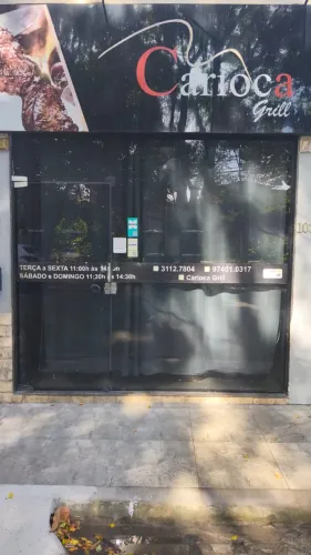 Vendo ou troco Vidro temperado com porta, fumê