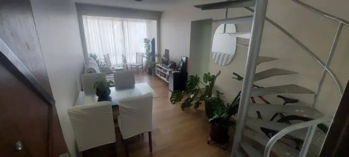 VENDO COBERTURA NO MIOLO DO COSTA AZUL